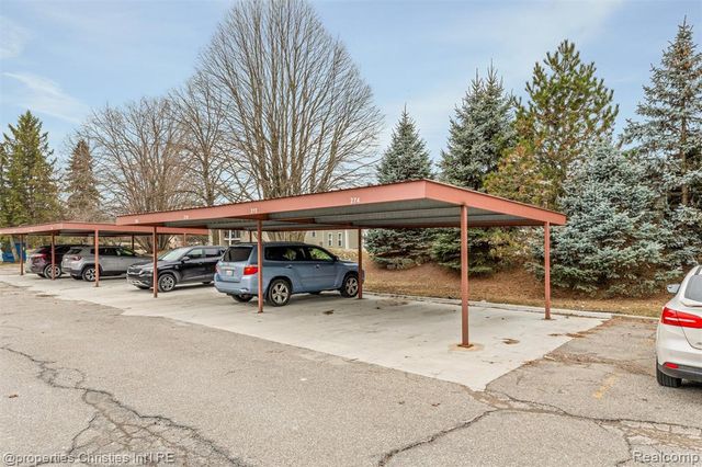19272 Northridge Drive, Northville, MI 48167
