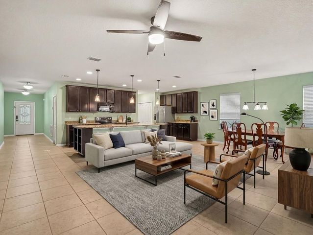 243 MILESTONE DRIVE, Haines City, FL 33844