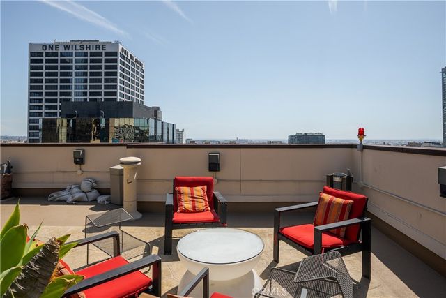 655 S Hope Street 704, Los Angeles, CA 90017