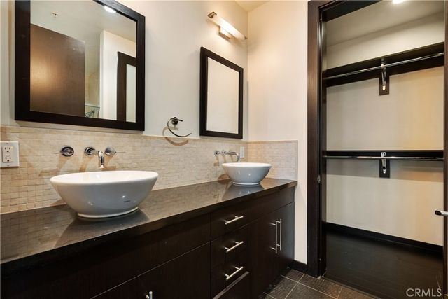 655 S Hope Street 704, Los Angeles, CA 90017