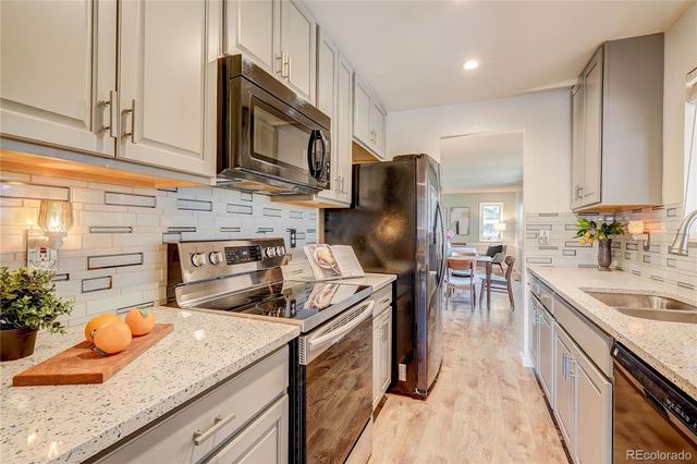 11949 E Iowa Avenue, Aurora, CO 80012