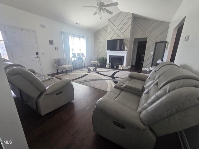 215 Keeneland Drive, Oxford, NC 27565