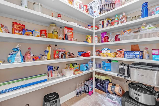 1222 RIVER PINE CV, Cordova, TN 38016