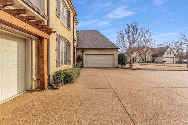 1222 RIVER PINE CV, Cordova, TN 38016