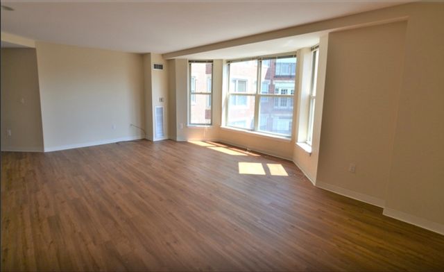 75 Peterborough 220, Boston, MA 02215