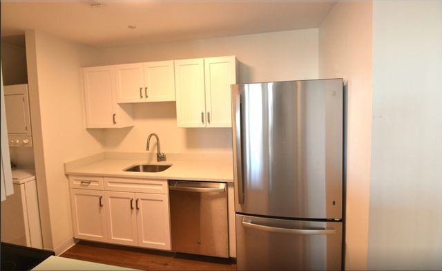 75 Peterborough 220, Boston, MA 02215