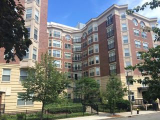 75 Peterborough 220, Boston, MA 02215