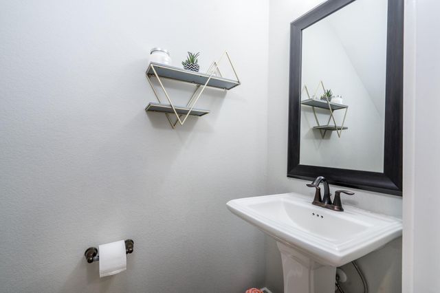 968 Ford Pines Lane, Houston, TX 77091