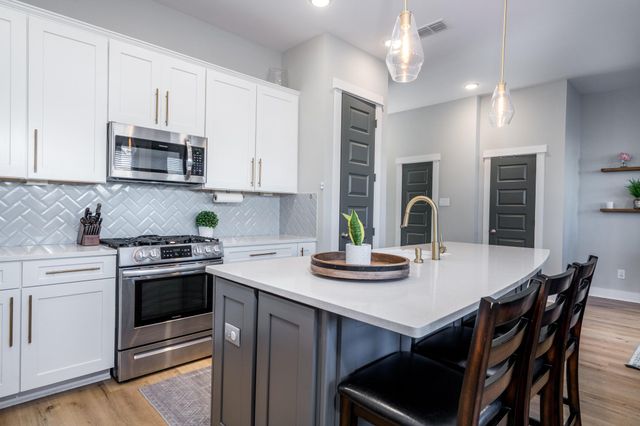 968 Ford Pines Lane, Houston, TX 77091