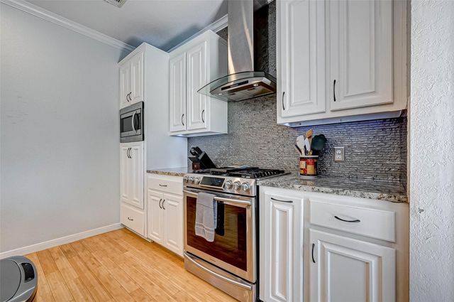 14 Bradford Circle, Sugar Land, TX 77479