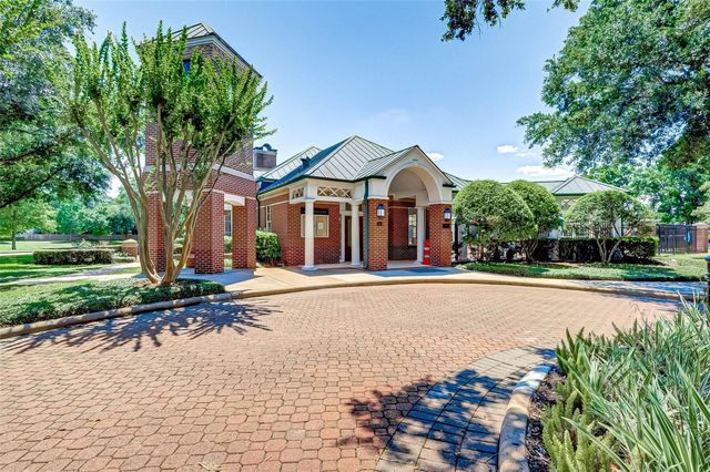 14 Bradford Circle, Sugar Land, TX 77479