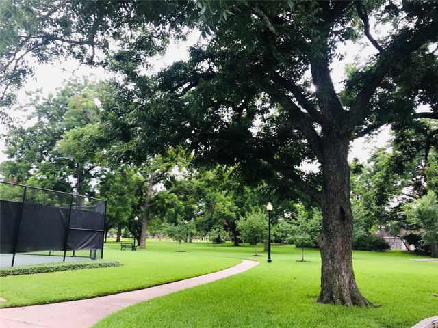 14 Bradford Circle, Sugar Land, TX 77479