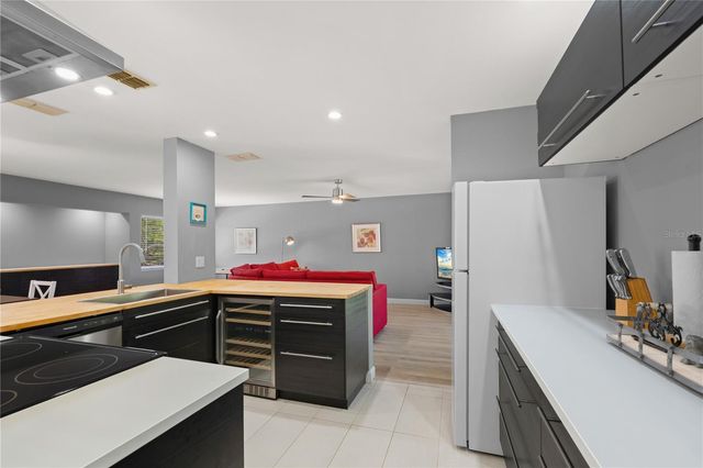 2746 ORCHID OAKS DRIVE 301, Sarasota, FL 34239