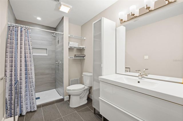 2746 ORCHID OAKS DRIVE 301, Sarasota, FL 34239