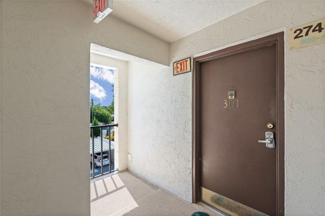 2746 ORCHID OAKS DRIVE 301, Sarasota, FL 34239
