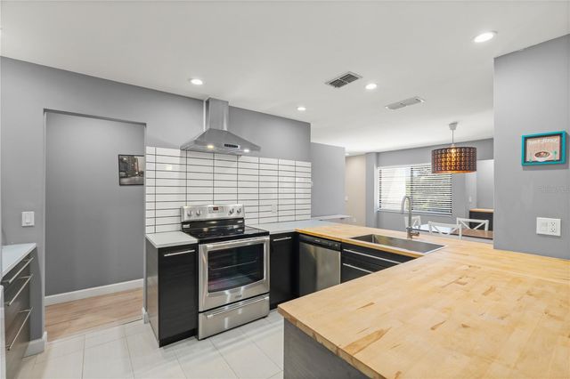 2746 ORCHID OAKS DRIVE 301, Sarasota, FL 34239