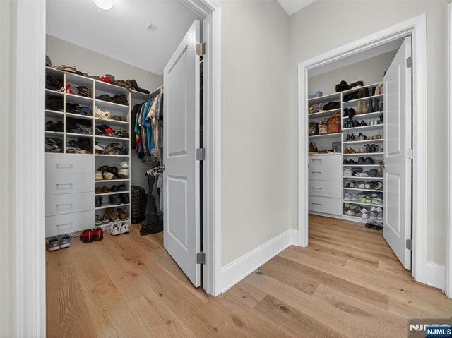 19 Woodmont Circle, River Vale, NJ 07675