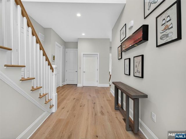 19 Woodmont Circle, River Vale, NJ 07675