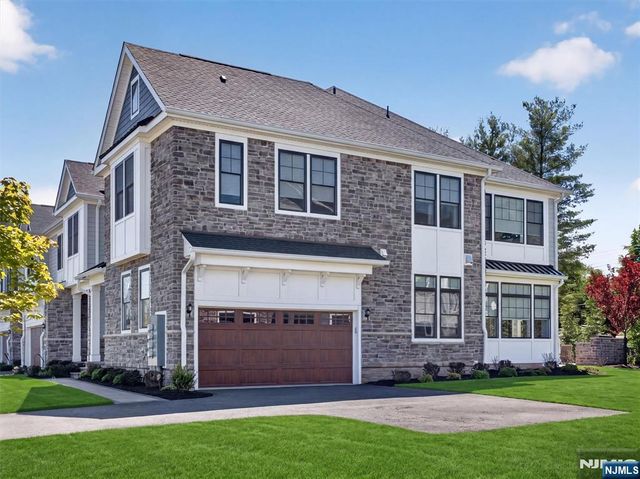 19 Woodmont Circle, River Vale, NJ 07675