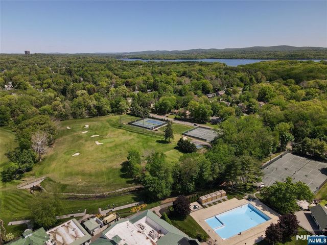 19 Woodmont Circle, River Vale, NJ 07675
