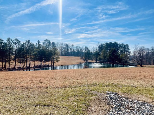 Lot 39 Captains Point, Jamestown, KY 42629