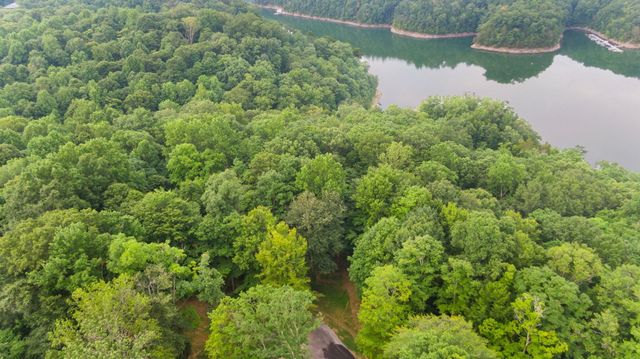 Lot 39 Captains Point, Jamestown, KY 42629