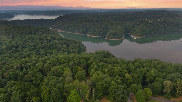 Lot 39 Captains Point, Jamestown, KY 42629