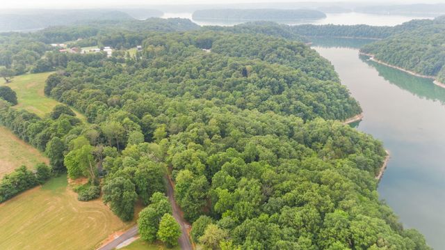 Lot 39 Captains Point, Jamestown, KY 42629