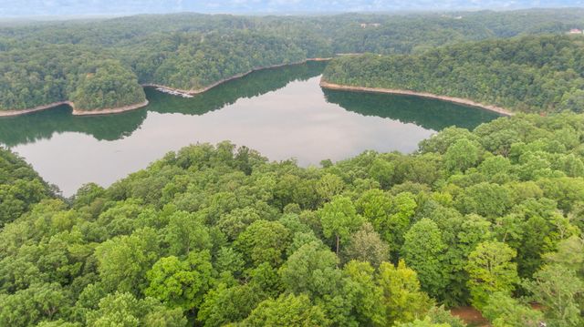 Lot 39 Captains Point, Jamestown, KY 42629