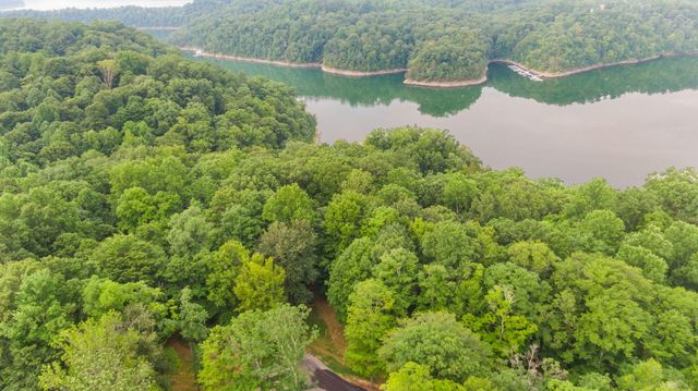 Lot 39 Captains Point, Jamestown, KY 42629