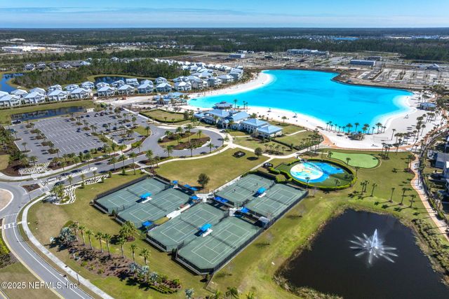 703 RUM RUNNER Way, St. Johns, FL 32259