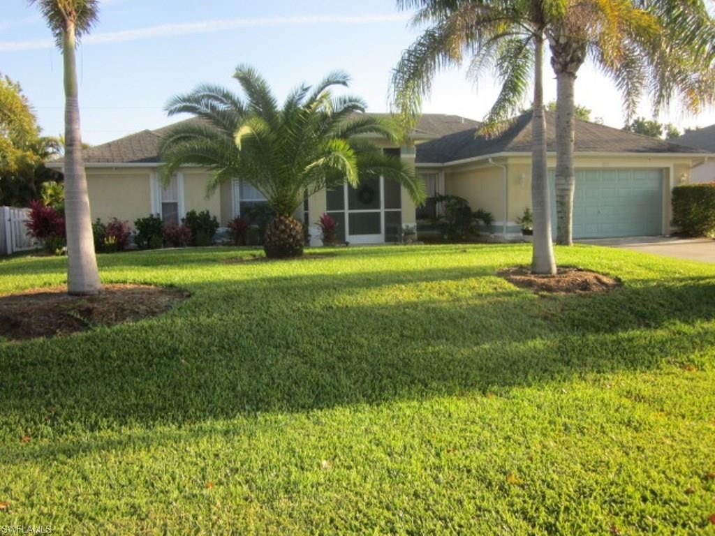 613 SE 2nd TER, Cape Coral, FL 33990