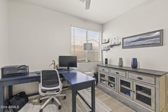 20996 N 82nd Lane, Peoria, AZ 85382