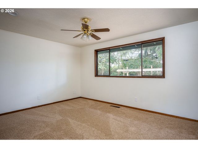 3118 Se WILLOW Dr, Hillsboro, OR 97123