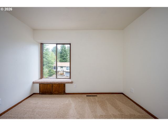 3118 Se WILLOW Dr, Hillsboro, OR 97123
