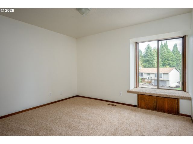 3118 Se WILLOW Dr, Hillsboro, OR 97123
