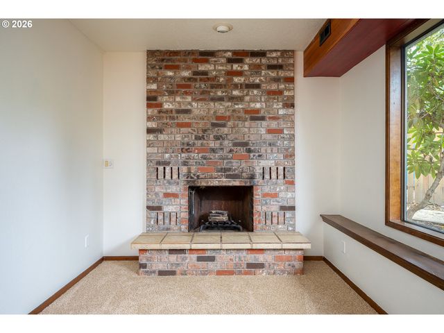3118 Se WILLOW Dr, Hillsboro, OR 97123