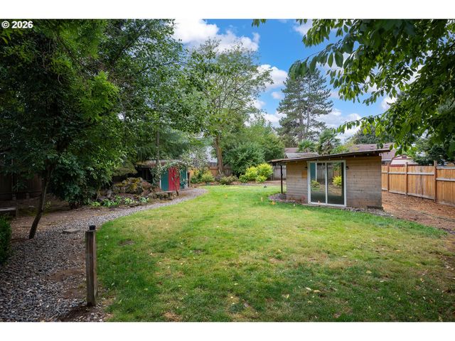 3118 Se WILLOW Dr, Hillsboro, OR 97123