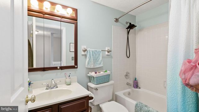 43926 BONLEE SQ, Ashburn, VA 20147