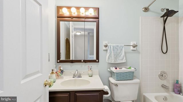 43926 BONLEE SQ, Ashburn, VA 20147