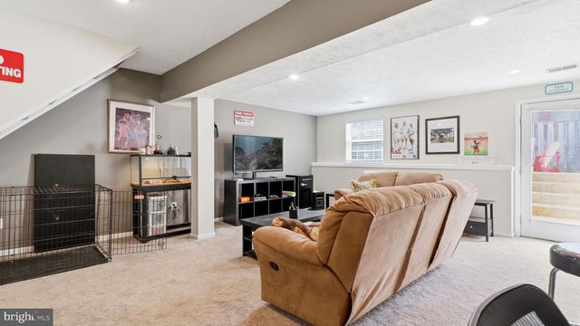 43926 BONLEE SQ, Ashburn, VA 20147