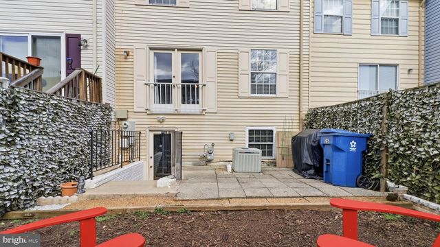 43926 BONLEE SQ, Ashburn, VA 20147