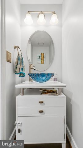 43926 BONLEE SQ, Ashburn, VA 20147