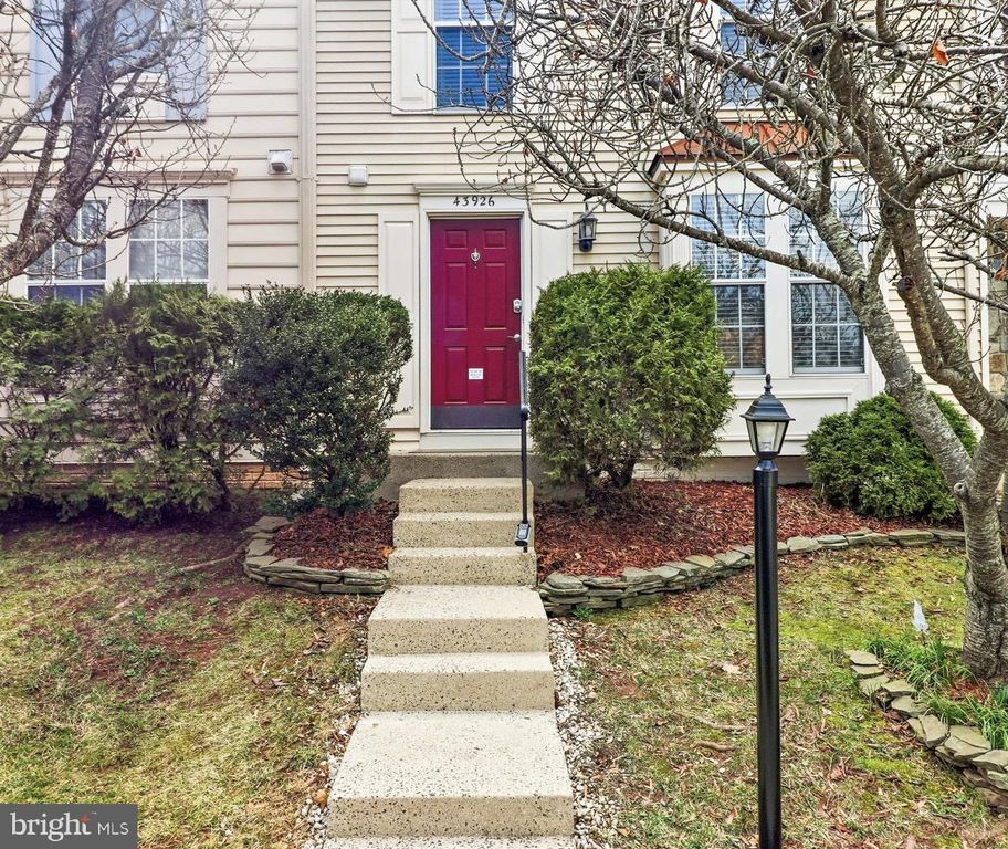 43926 BONLEE SQ, Ashburn, VA 20147