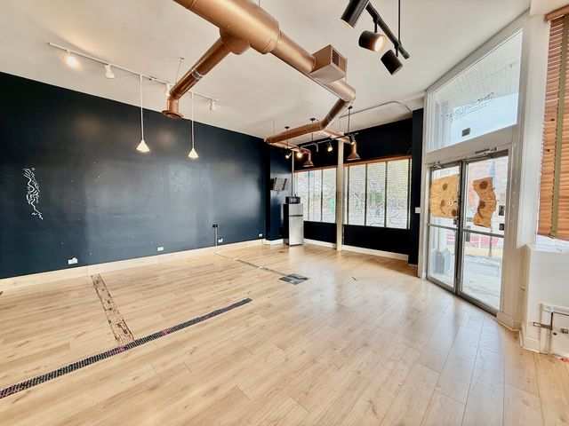 1355 W Chicago Avenue CS, Chicago, IL 60642