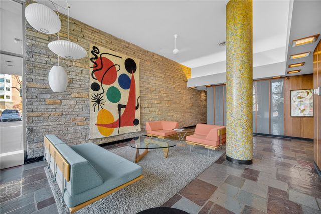 3660 Grand Avenue 810, Des Moines, IA 50312