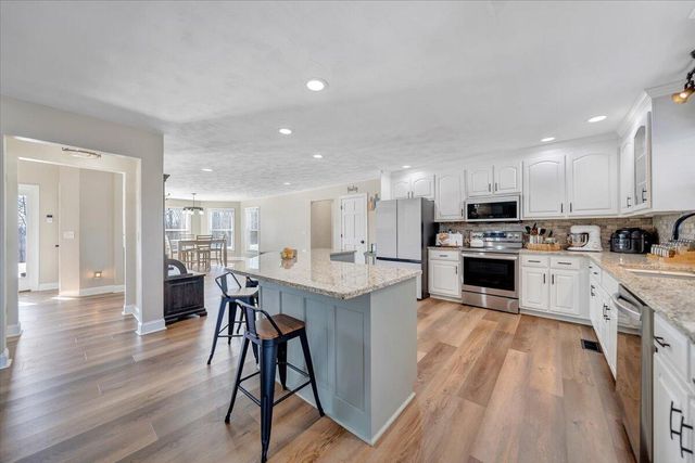 10 Wilkerson RD, Wirtz, VA 24184