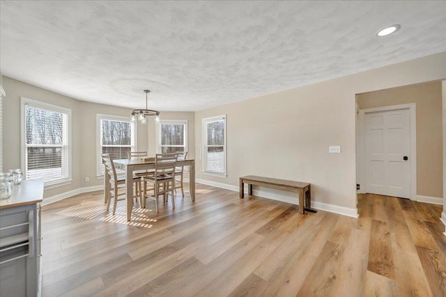 10 Wilkerson RD, Wirtz, VA 24184