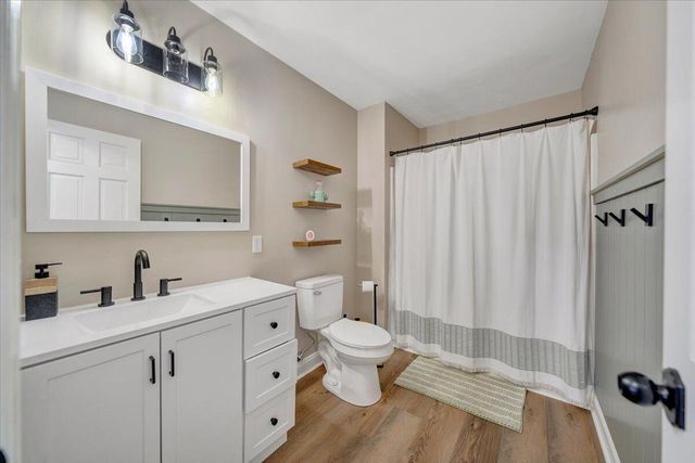 10 Wilkerson RD, Wirtz, VA 24184