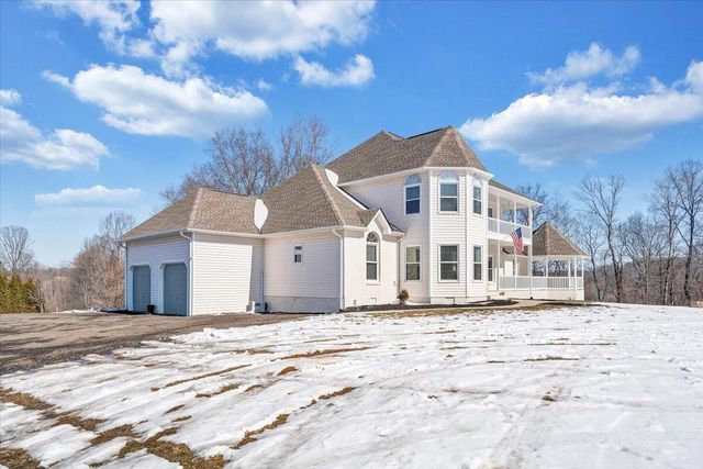 10 Wilkerson RD, Wirtz, VA 24184